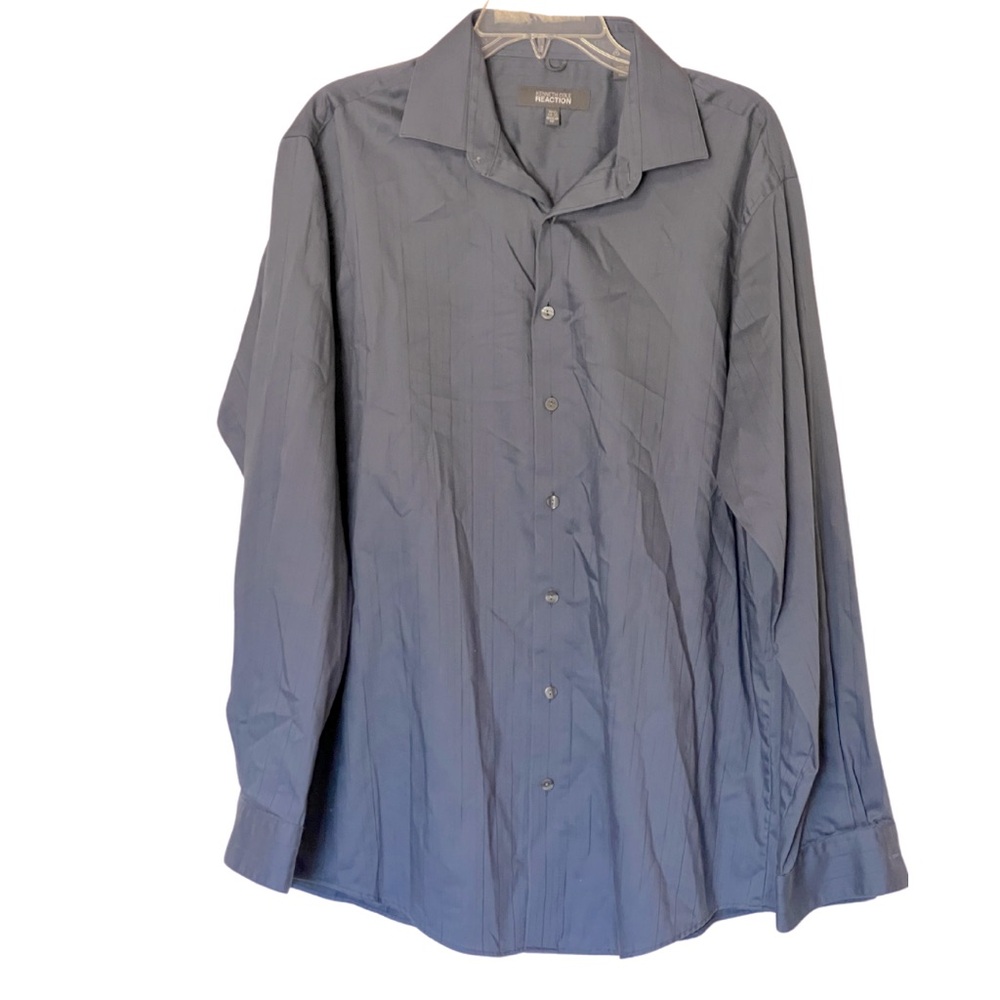 Kenneth Cole Reaction Blue grey button down long sleeve shirt.